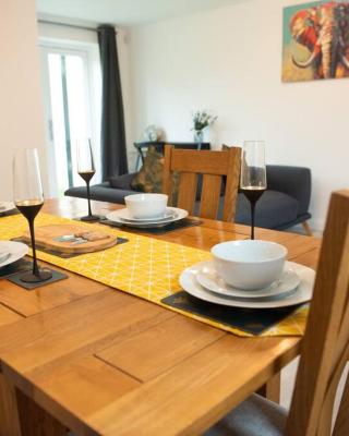 Chi-Amici-3bed home-St Neots-Near to train station