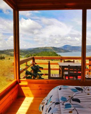 Cabaña con vista a la laguna de Tota