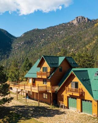 Stunning 360° Views - Hiker's Paradise!