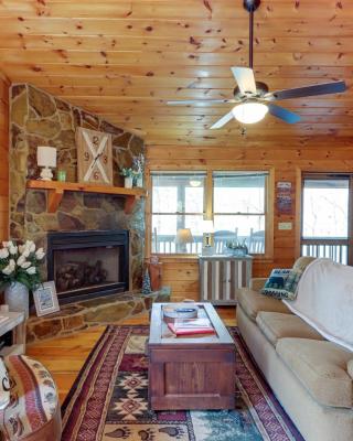 Blue Ridge Cozy Cabin in the Woods with Hot Tub!