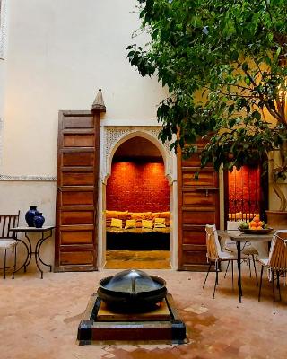 Riad 92 - Architect's Riad in the Exclusive Dar El Bacha