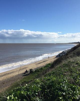 Beside the Seaside, Pakefield Holiday Park, Arbor Lane, Pakefield, Lowestoft NR33 7BE