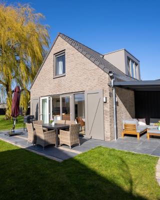 Meertje Villa 81 op Recreatiepark De Wielen