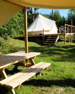 Frisbo Lodge - Glamping tent in a forest, lake view