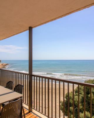Apartamento con vistas frontales - Primera línea Playa Cargador - ALBERT VILLAS
