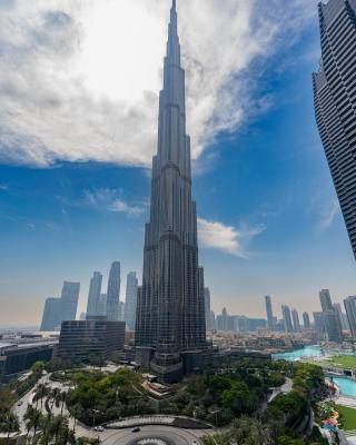 Prestige Living 1BR with Full Burj Khalifa View by Auberge