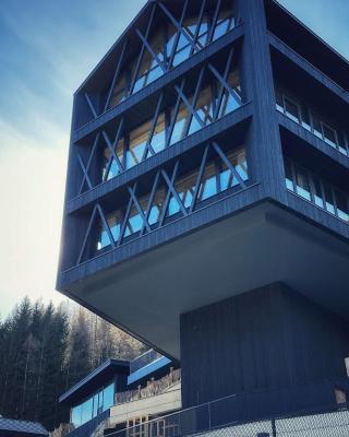 Amus Suites Dolomites