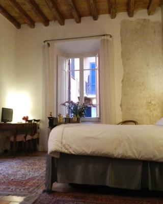Vicolo del Lupo Guesthouse