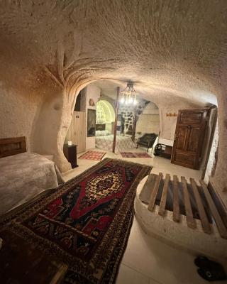 Uchisar Cave House