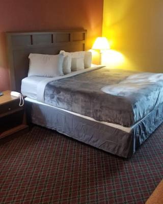 OSU 2 Queen Beds Hotel Room Wi-Fi 106 Hot Tub Booking