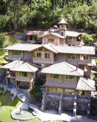 Hacienda Rumiloma by Rotamundos