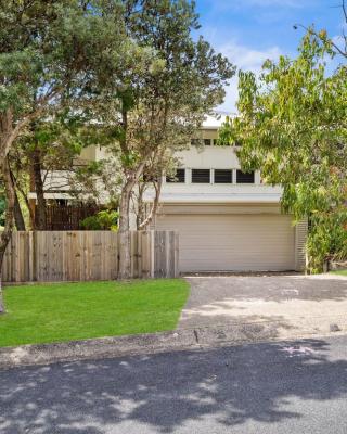 Banksia Beach House by Discover Stradbroke