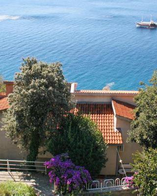 Apartments by the sea Stanici, Omis - 1028