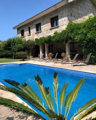 Casa da Lomba Piscina y vistas al mar en Baiona