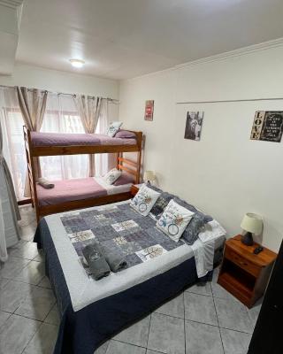 Habitaciones en casa de alojamiento sector sur de Iquique, Chile