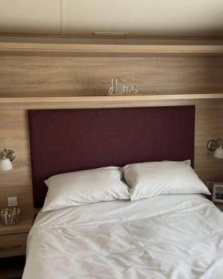 New Forest Retreat on a 5* Holiday Resort