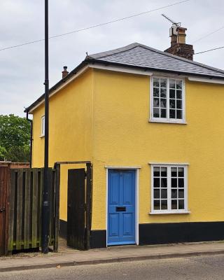 Perfectly Located Pretty Cottage