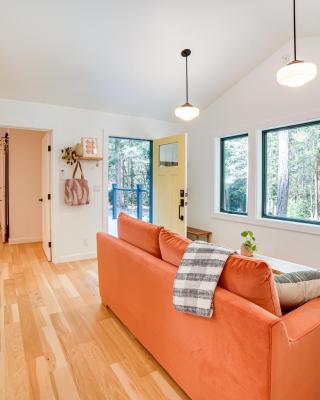 Peaceful Mendocino Cottage Surrounded By Redwoods