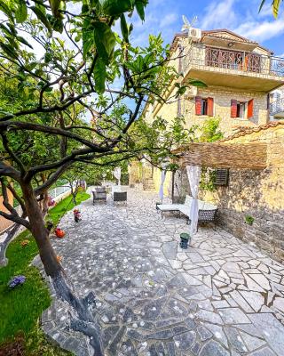 Serenita Stone House