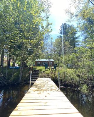 Adirondack Waterfront Cabin Upper Hudson Tributary