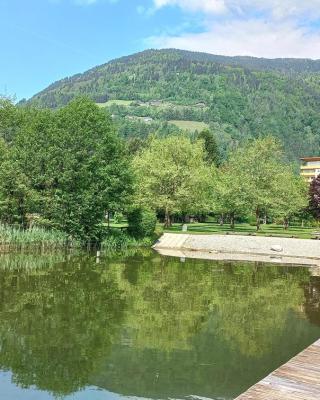 MONA aus KMB Seeappartement direkt am Ossiacher See mit Hallenbad Terasse Skiarena Gerlitzen