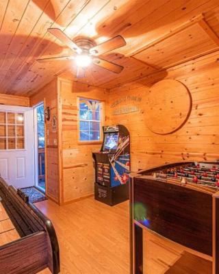 Cabin #3 Rainbow Trout - Pet Friendly- Sleeps 6 - Playground & Game Room