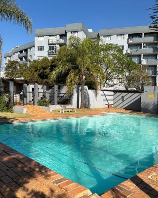The Classic Menlyn Maine Apartment
