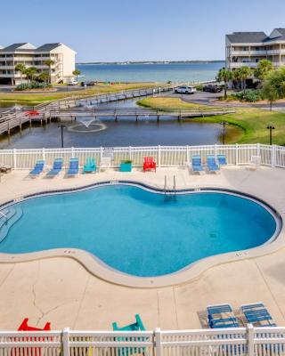 Bayfront Pensacola Beach Condo with Pool and Elevator