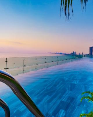 Peninsula Hotel Danang