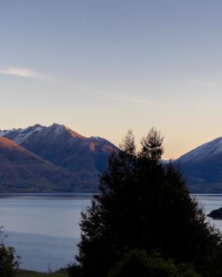 Kereru Cottage, Romantic & Beautiful Log Cabin - Queenstown