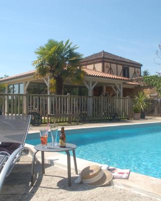 Hotel Le Mas de Castel - Piscine chauffee