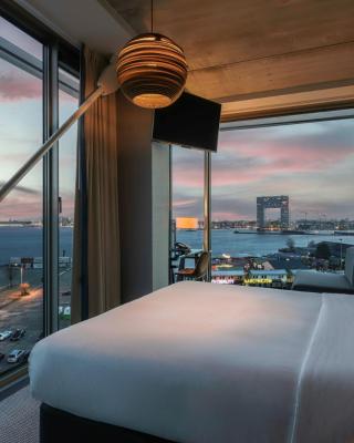 DoubleTree by Hilton Amsterdam - NDSM Wharf