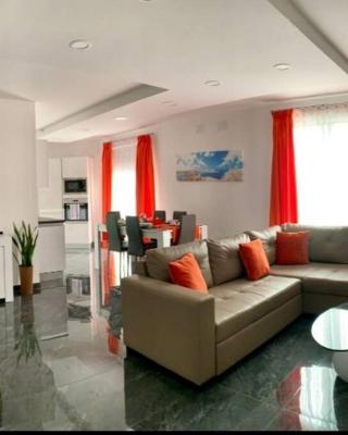 Central, Fully Equipped Modern Apartment - 2