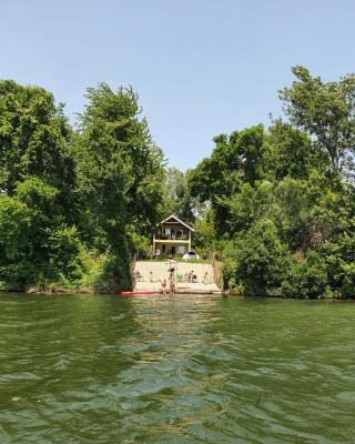 green house at silver lake