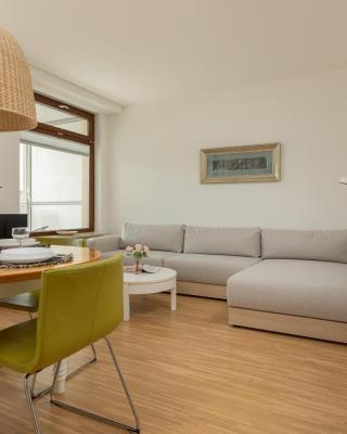 Royal Park Łazienki Apartment Warsaw Mokotów by Renters