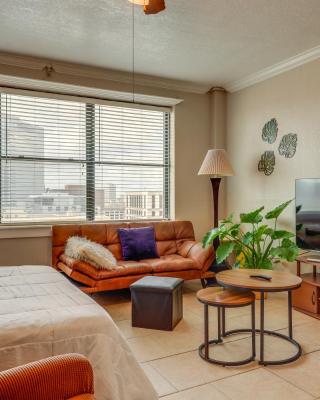 Downtown Jacksonville Studio with City Views!