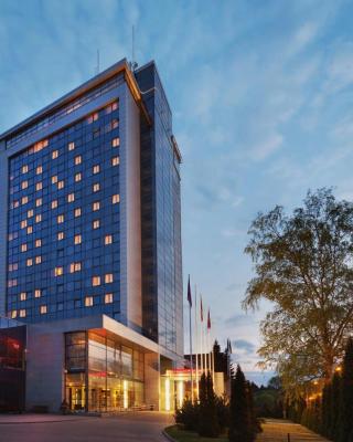 VILNIUS PARK PLAZA HOTEL, Restaurant & Terrace, Panorama Bar, Conference & Banquet Center