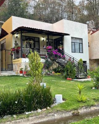 Hermosa casita con vista al río.