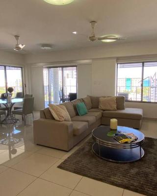 Katara On Smith - 2 Bed 2 Bath CBD Appartment