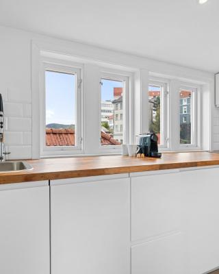 Modern penthouse with a view - Behind Bryggen