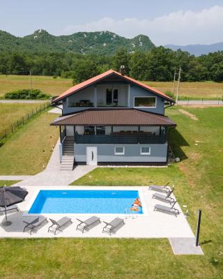 Plum house - villa with pool