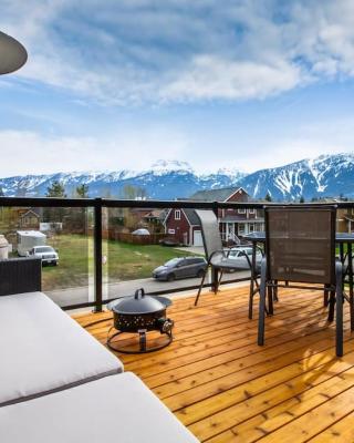 The best 2 bedrooms suite in Revelstoke!