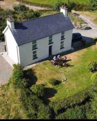 Idyllic Family farmhouse in beautiful West Cork