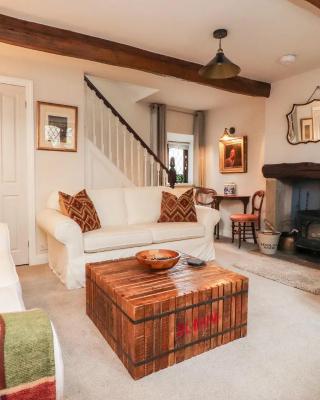 Pendle Hill Barley 17th Century 2 bed-bath period cottage