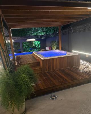 Casa térrea com acessibilidade em Juquehy com piscina aquecida e hidromassagem
