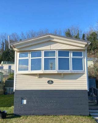 Wonderful 2 bedroom mobile home