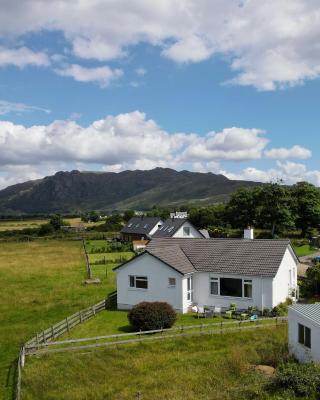 The Sheiling holiday home with gorgeous views over the isles