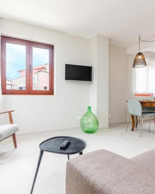 Contrada del Nonno Apartments (city center - private parking on-site)