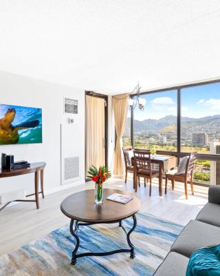 Stunning Mountain View Condo, Near Beach with Parking