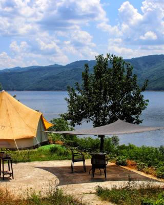 Lakeview Glamping